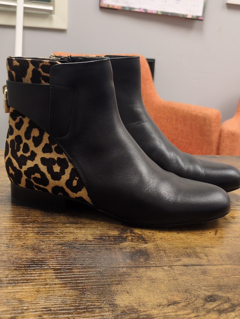 Women’s Michael Kors Black Leather Leopard Mira Booties/8.5M